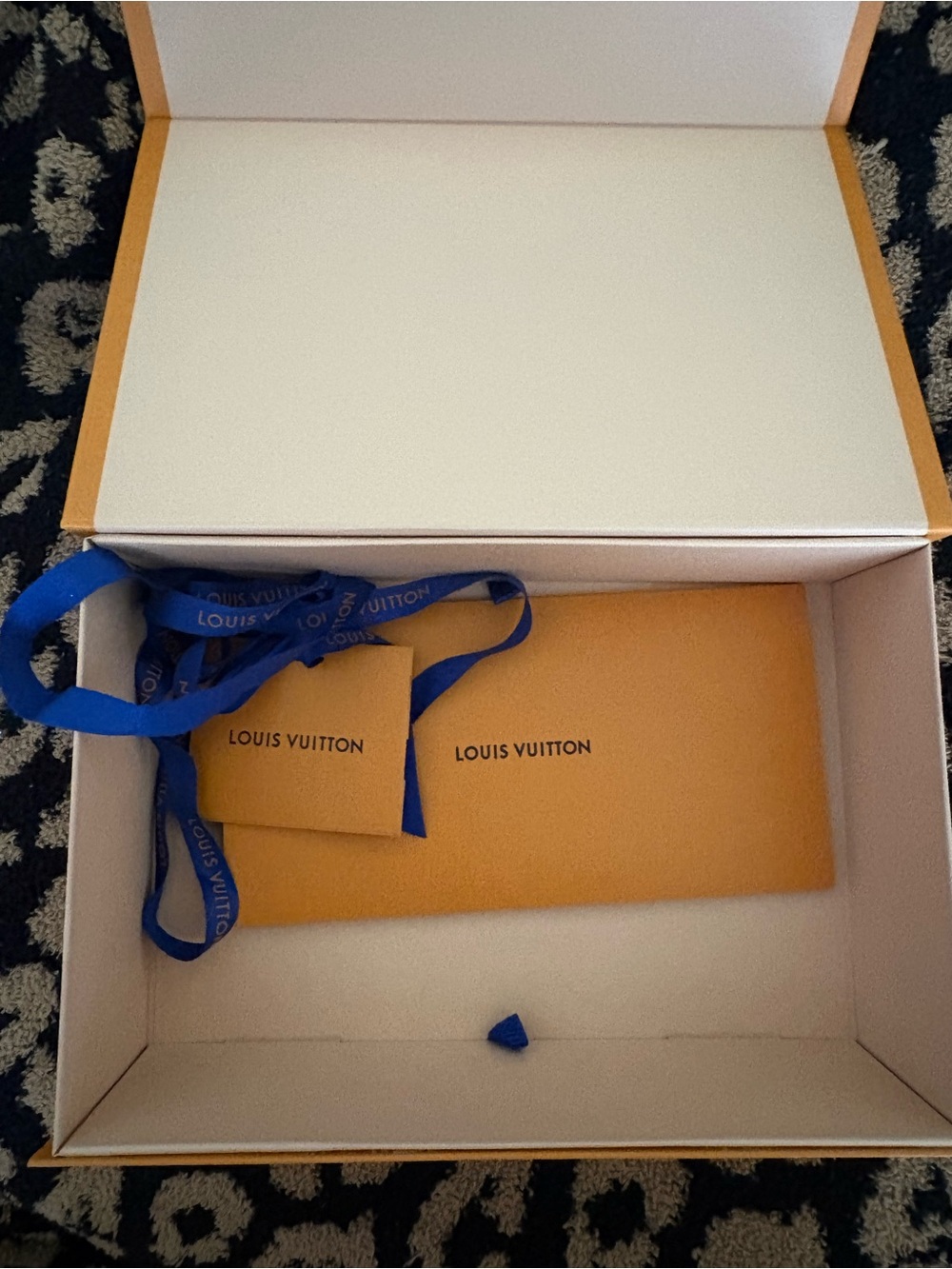 Louis Vuitton Orange Box with Black Logo - Picture 2 of 2